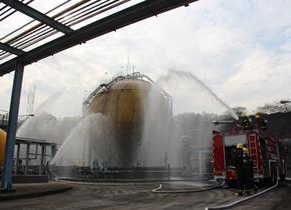 6686体育开展液氨充装站液氨泄漏应急救援综合演练