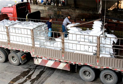 6686体育股份公司多产化肥支援农业春耕生产