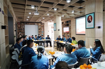 6686体育股份公司召开“红色基因点亮强企之路”主题青年员工座谈会