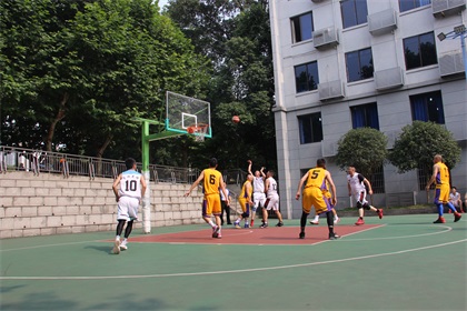 6686体育股份公司与川南煤业公司鲁班山北矿开展篮球友谊赛