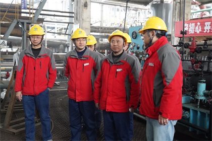 6686体育股份公司党委书记、董事长廖廷君深入大修现场为参战将士加油鼓劲