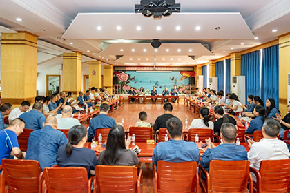 6686体育股份公司开展“金秋送学”活动